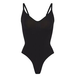 BNIB SKIMS Seamless Sculpt Thong Bodysuit in Onyx